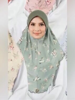 Light dusty green Floral-Print Women's Hijab